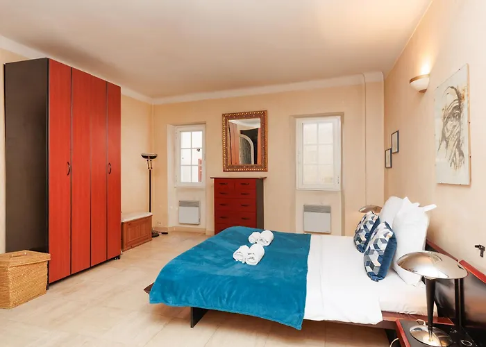 Rosa Blu Yourhosthelper * كان