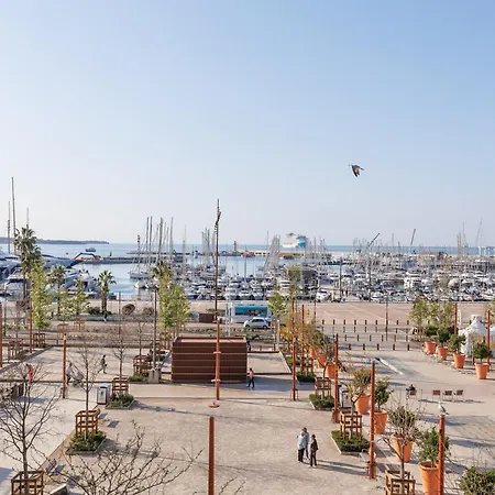 Rosa Blu Yourhosthelper Lägenhet *