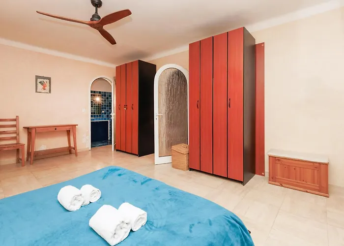 Rosa Blu Yourhosthelper アパート